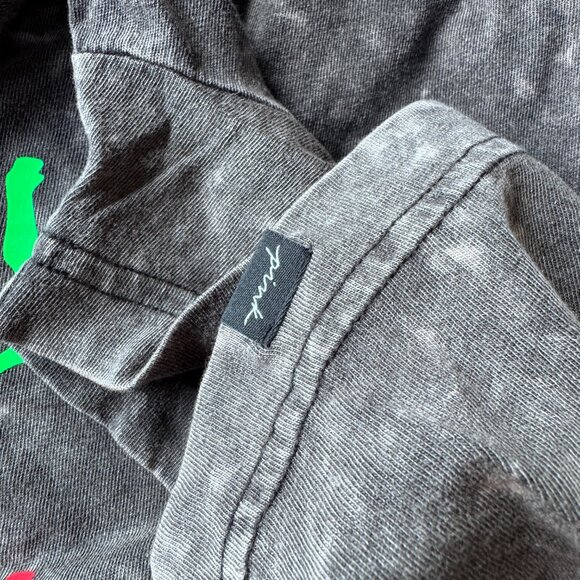 Victoria's Secret PINK, Gray Washed Oversize T Shirt New With Tags, Distressed - Picture 4 of 6